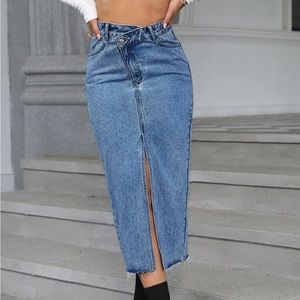 SHEIN Slit front denim skirt size XS